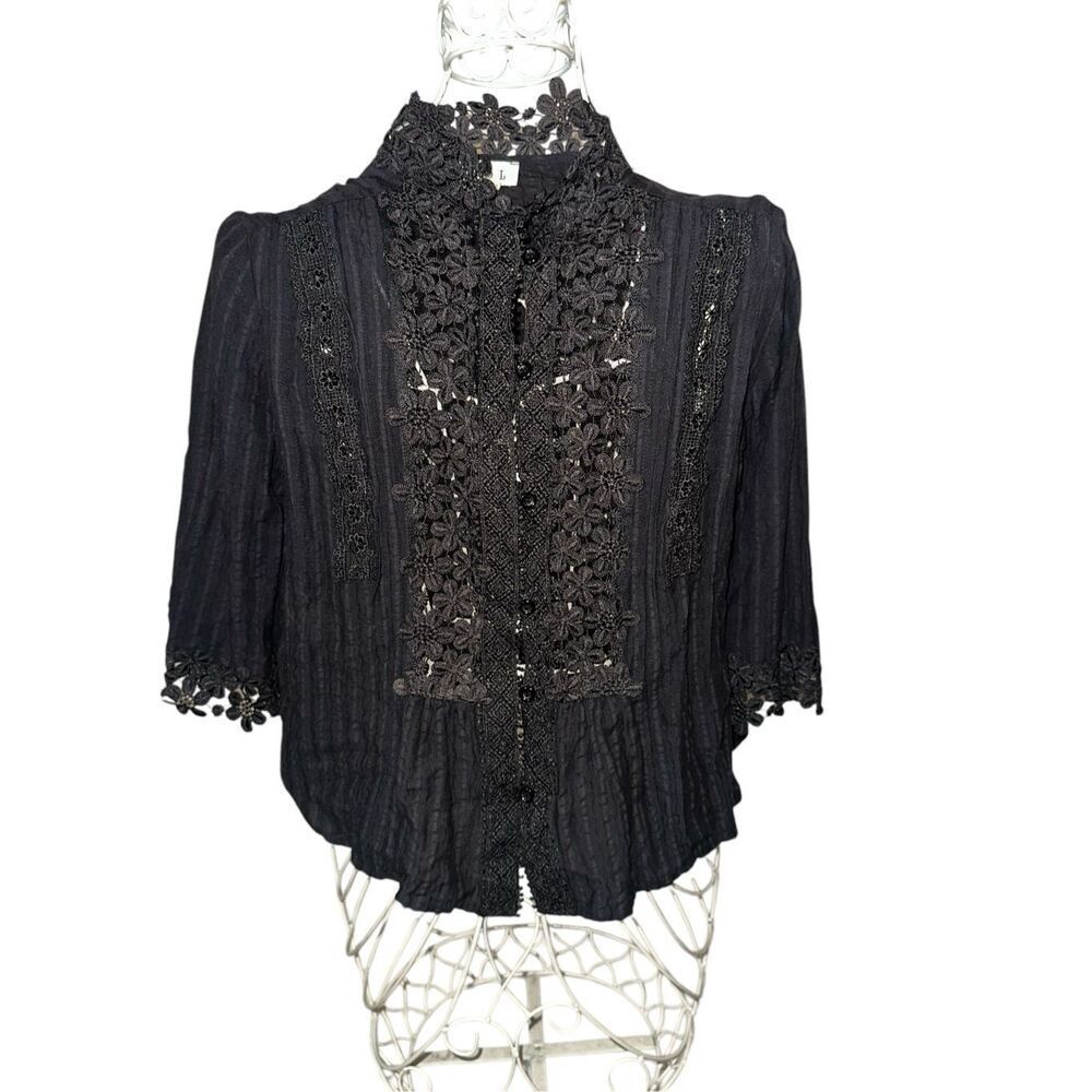 Beautiful POL blouse Black Lace Soutach Top Lacey button up Top sz small sexy
